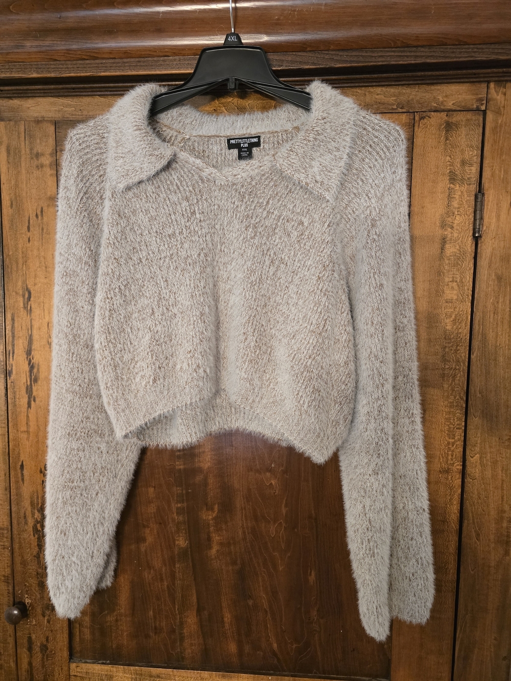PrettyLittleThing Cream Fuzzy Collared Cropped Sweater Xxxl
